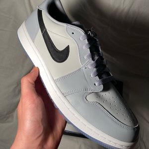 Nike Air Jordan 1 Low G Wolf Grey